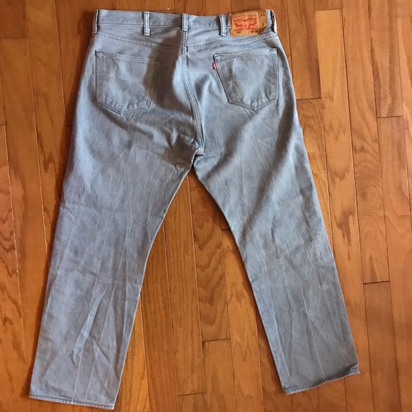 Men’s Faded Light Blue 501 Button 🪰Levi’s Jeans! - Picture 5 of 11